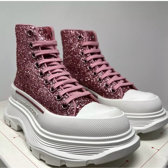 Alexander McQueen Tread Slick Sneaker Barbie Pink Metallic Glitter  37 6.5 - Picture 2 of 15